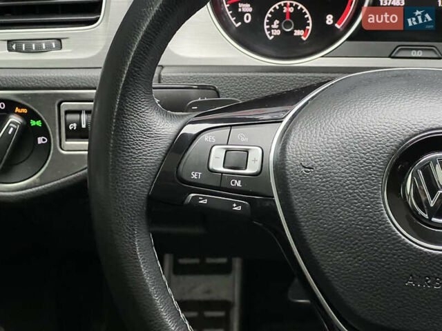 Сірий Фольксваген Гольф, об'ємом двигуна 1.8 л та пробігом 136 тис. км за 12500 $, фото 33 на Automoto.ua