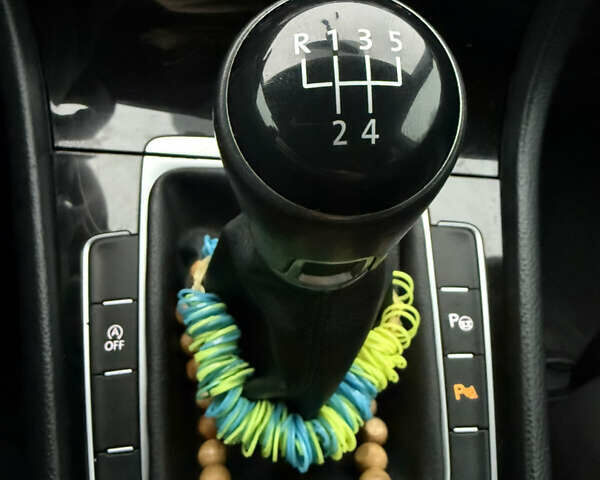 Сірий Фольксваген Гольф, об'ємом двигуна 1.6 л та пробігом 147 тис. км за 12000 $, фото 15 на Automoto.ua