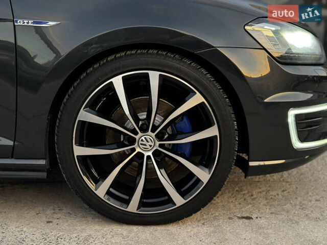 Серый Фольксваген Гольф, объемом двигателя 1.4 л и пробегом 228 тыс. км за 13750 $, фото 12 на Automoto.ua