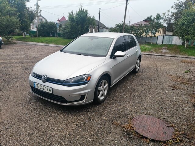 Серый Фольксваген Гольф, объемом двигателя 0 л и пробегом 99 тыс. км за 10000 $, фото 1 на Automoto.ua