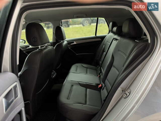 Сірий Фольксваген Гольф, об'ємом двигуна 1.8 л та пробігом 153 тис. км за 11300 $, фото 17 на Automoto.ua