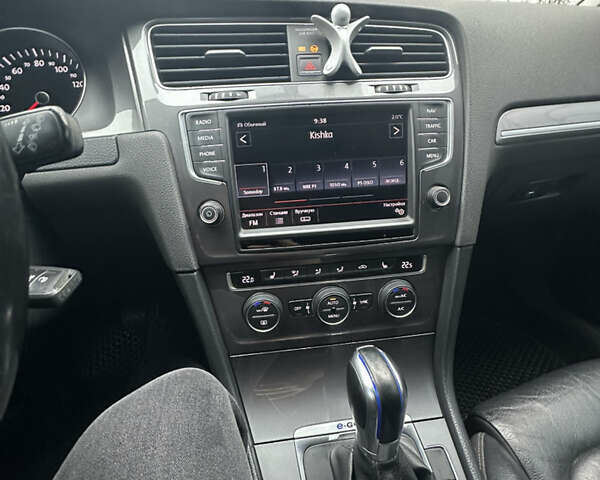 Сірий Фольксваген Гольф, об'ємом двигуна 0 л та пробігом 182 тис. км за 8499 $, фото 10 на Automoto.ua