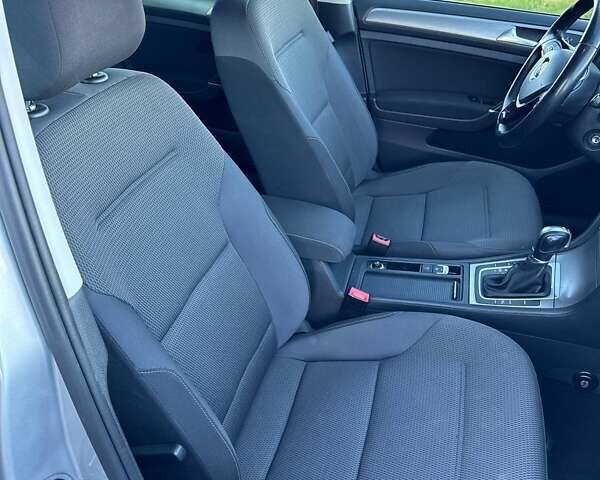 Серый Фольксваген Гольф, объемом двигателя 1.4 л и пробегом 148 тыс. км за 14600 $, фото 16 на Automoto.ua