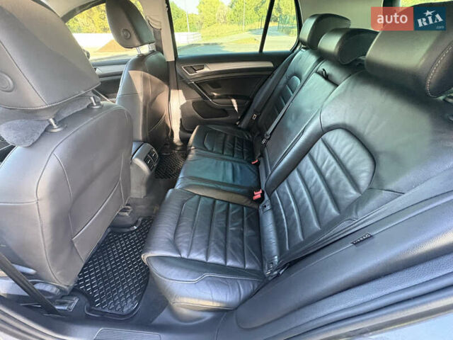 Серый Фольксваген Гольф, объемом двигателя 1.2 л и пробегом 210 тыс. км за 9900 $, фото 14 на Automoto.ua