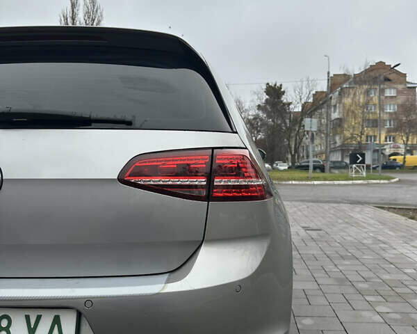 Сірий Фольксваген Гольф, об'ємом двигуна 0 л та пробігом 182 тис. км за 8499 $, фото 8 на Automoto.ua