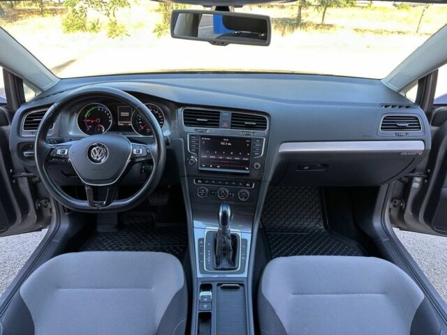 Сірий Фольксваген Гольф, об'ємом двигуна 0 л та пробігом 127 тис. км за 8500 $, фото 8 на Automoto.ua