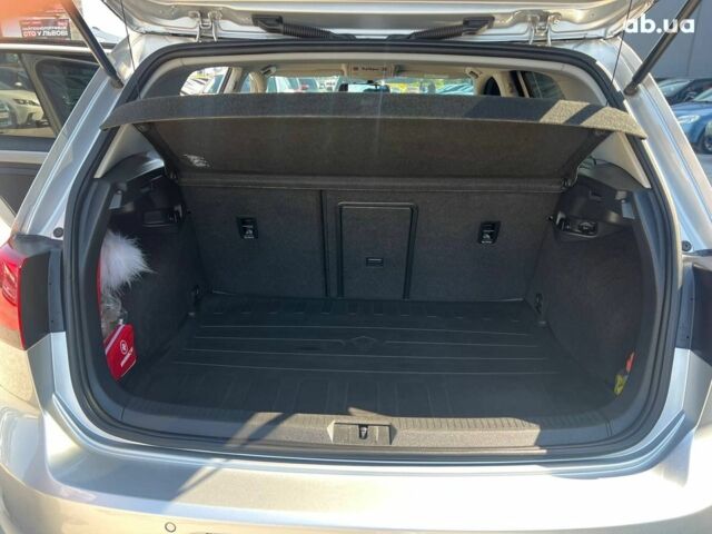 Сірий Фольксваген Гольф, об'ємом двигуна 1.6 л та пробігом 228 тис. км за 10990 $, фото 27 на Automoto.ua