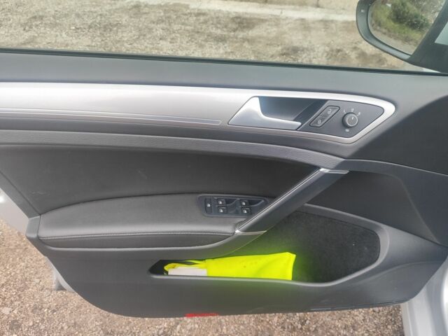 Серый Фольксваген Гольф, объемом двигателя 0 л и пробегом 132 тыс. км за 8500 $, фото 14 на Automoto.ua