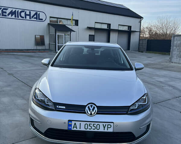 Серый Фольксваген Гольф, объемом двигателя 0 л и пробегом 136 тыс. км за 9000 $, фото 2 на Automoto.ua