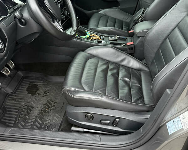 Сірий Фольксваген Гольф, об'ємом двигуна 1.6 л та пробігом 147 тис. км за 12000 $, фото 16 на Automoto.ua