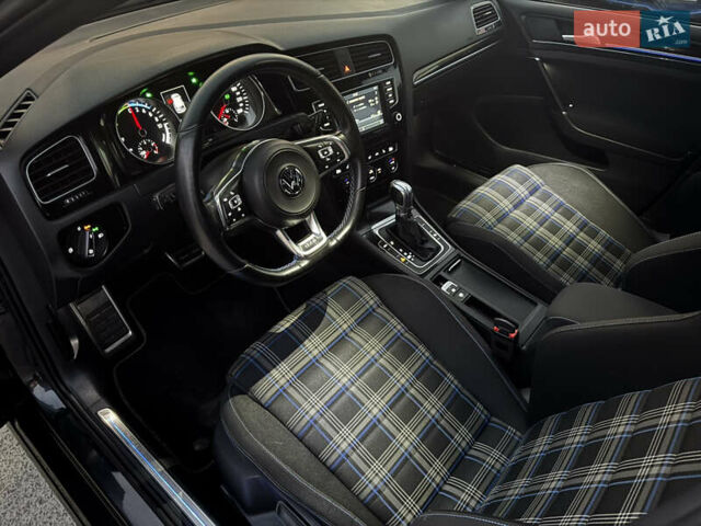 Серый Фольксваген Гольф, объемом двигателя 1.4 л и пробегом 228 тыс. км за 13750 $, фото 22 на Automoto.ua