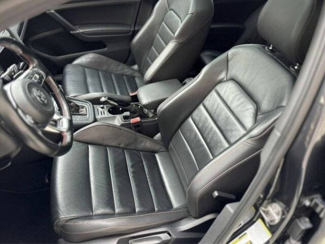 Серый Фольксваген Гольф, объемом двигателя 2 л и пробегом 157 тыс. км за 14599 $, фото 4 на Automoto.ua