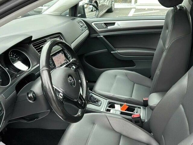 Сірий Фольксваген Гольф, об'ємом двигуна 0 л та пробігом 72 тис. км за 5000 $, фото 7 на Automoto.ua