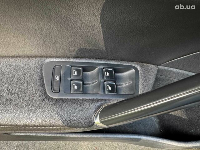 Сірий Фольксваген Гольф, об'ємом двигуна 2 л та пробігом 198 тис. км за 11590 $, фото 12 на Automoto.ua