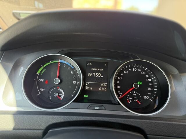 Серый Фольксваген Гольф, объемом двигателя 0 л и пробегом 91 тыс. км за 9900 $, фото 2 на Automoto.ua