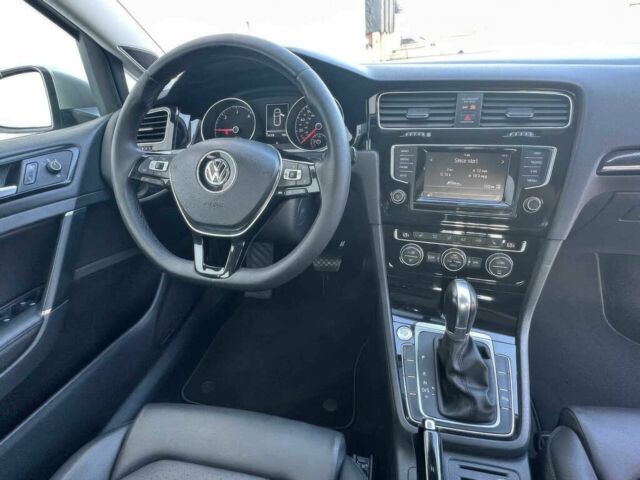 Серый Фольксваген Гольф, объемом двигателя 2 л и пробегом 79 тыс. км за 10000 $, фото 6 на Automoto.ua