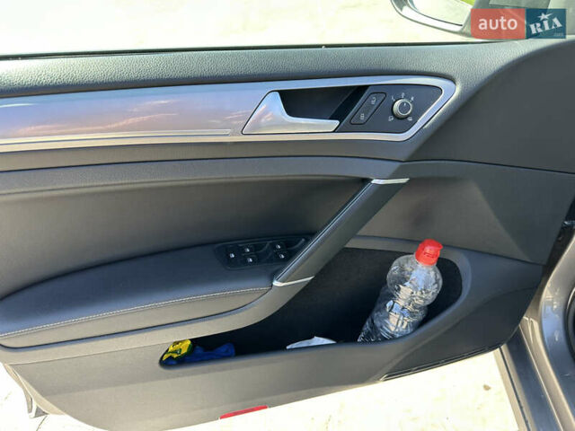 Серый Фольксваген Гольф, объемом двигателя 0 л и пробегом 186 тыс. км за 7999 $, фото 13 на Automoto.ua