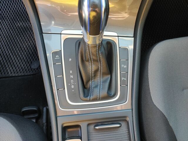 Сірий Фольксваген Гольф, об'ємом двигуна 0 л та пробігом 135 тис. км за 8900 $, фото 6 на Automoto.ua