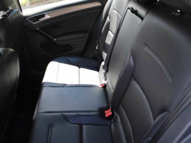 Серый Фольксваген Гольф, объемом двигателя 1.8 л и пробегом 80 тыс. км за 3000 $, фото 21 на Automoto.ua