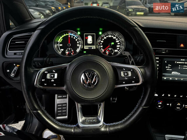 Серый Фольксваген Гольф, объемом двигателя 1.4 л и пробегом 228 тыс. км за 13750 $, фото 24 на Automoto.ua