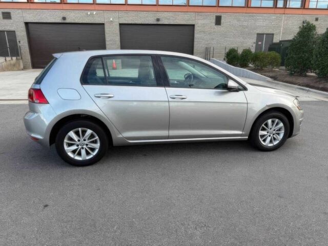 Серый Фольксваген Гольф, объемом двигателя 1.8 л и пробегом 70 тыс. км за 5000 $, фото 7 на Automoto.ua