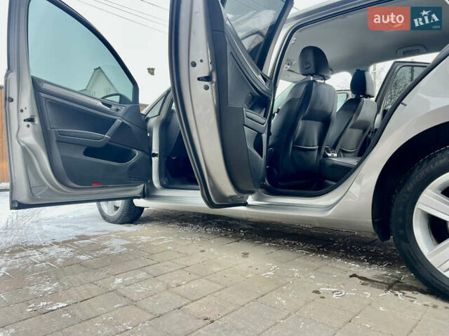 Серый Фольксваген Гольф, объемом двигателя 2 л и пробегом 209 тыс. км за 13333 $, фото 35 на Automoto.ua