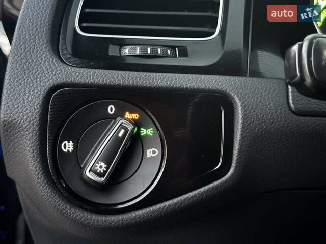 Серый Фольксваген Гольф, объемом двигателя 1.4 л и пробегом 228 тыс. км за 13750 $, фото 26 на Automoto.ua