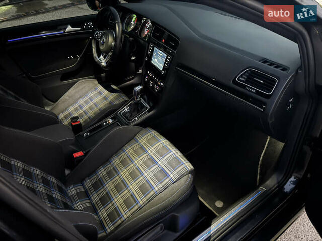 Серый Фольксваген Гольф, объемом двигателя 1.4 л и пробегом 228 тыс. км за 13750 $, фото 45 на Automoto.ua