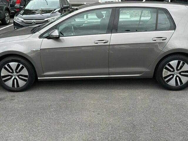 Сірий Фольксваген Гольф, об'ємом двигуна 0 л та пробігом 72 тис. км за 5000 $, фото 3 на Automoto.ua