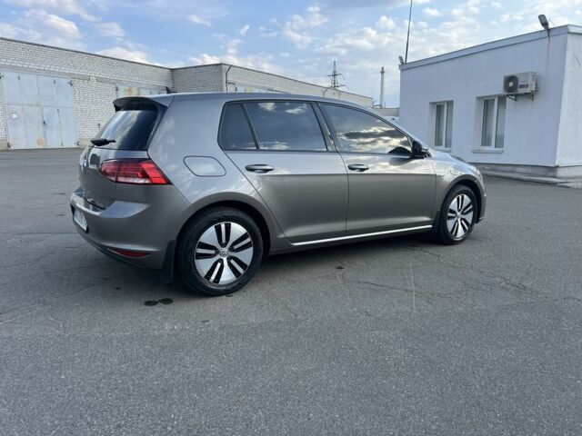 Фольксваген Гольф 2015 у Києві на Automoto.ua Сірий Фольксваген Гольф, об'ємом двигуна 0 л та пробігом 130 тис. км за 9500 $, фото 6 на Automoto.ua