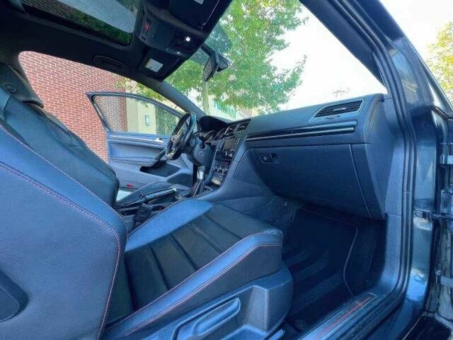 Сірий Фольксваген Гольф, об'ємом двигуна 2 л та пробігом 118 тис. км за 8000 $, фото 8 на Automoto.ua