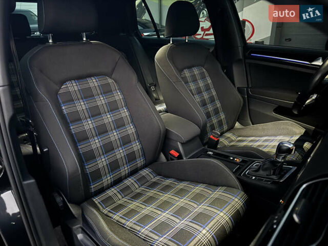 Серый Фольксваген Гольф, объемом двигателя 1.4 л и пробегом 228 тыс. км за 13750 $, фото 46 на Automoto.ua