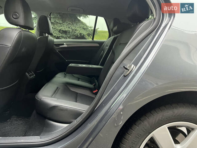 Сірий Фольксваген Гольф, об'ємом двигуна 1.8 л та пробігом 136 тис. км за 12500 $, фото 40 на Automoto.ua