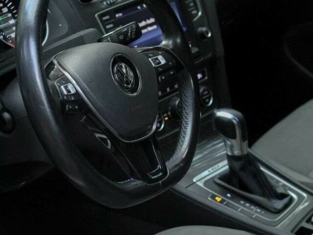 Серый Фольксваген Гольф, объемом двигателя 0 л и пробегом 167 тыс. км за 8900 $, фото 13 на Automoto.ua