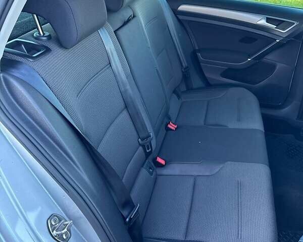 Серый Фольксваген Гольф, объемом двигателя 1.4 л и пробегом 148 тыс. км за 14600 $, фото 17 на Automoto.ua