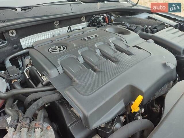 Серый Фольксваген Гольф, объемом двигателя 1.6 л и пробегом 282 тыс. км за 10000 $, фото 25 на Automoto.ua