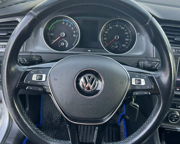 Серый Фольксваген Гольф, объемом двигателя 0 л и пробегом 136 тыс. км за 9000 $, фото 17 на Automoto.ua