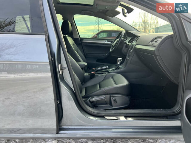 Сірий Фольксваген Гольф, об'ємом двигуна 1.8 л та пробігом 136 тис. км за 12500 $, фото 47 на Automoto.ua