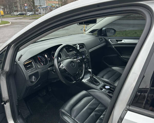 Сірий Фольксваген Гольф, об'ємом двигуна 0 л та пробігом 182 тис. км за 8499 $, фото 11 на Automoto.ua