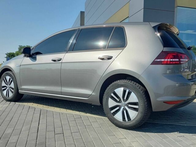 Серый Фольксваген Гольф, объемом двигателя 0 л и пробегом 79 тыс. км за 10500 $, фото 5 на Automoto.ua