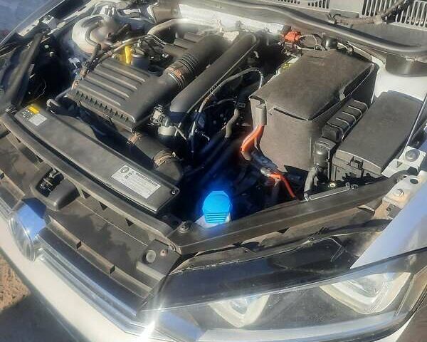 Сірий Фольксваген Гольф, об'ємом двигуна 1.2 л та пробігом 198 тис. км за 9650 $, фото 16 на Automoto.ua