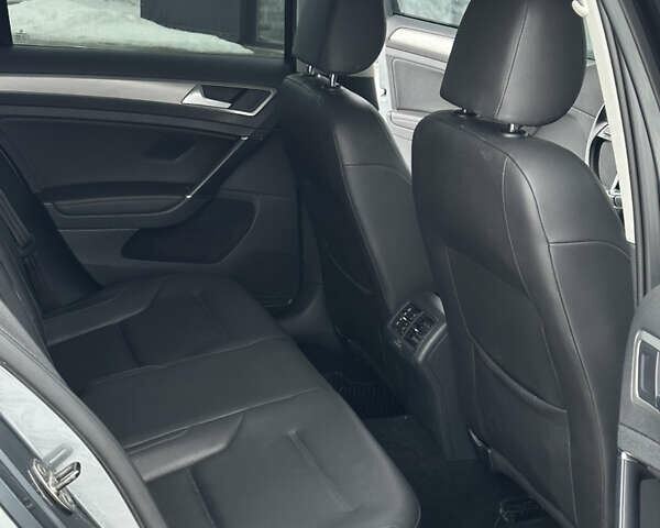 Серый Фольксваген Гольф, объемом двигателя 1.97 л и пробегом 178 тыс. км за 10999 $, фото 17 на Automoto.ua