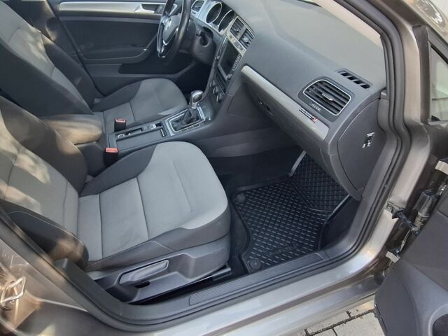 Серый Фольксваген Гольф, объемом двигателя 0 л и пробегом 166 тыс. км за 7400 $, фото 14 на Automoto.ua