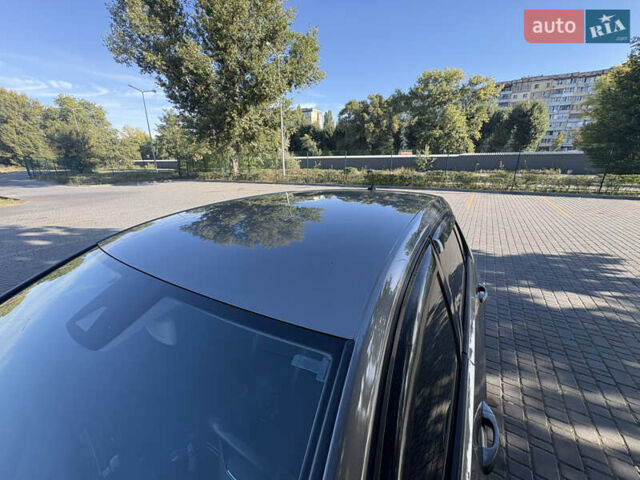 Серый Фольксваген Гольф, объемом двигателя 1.2 л и пробегом 210 тыс. км за 9900 $, фото 18 на Automoto.ua