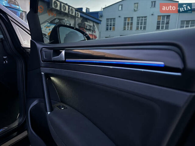 Серый Фольксваген Гольф, объемом двигателя 1.4 л и пробегом 228 тыс. км за 13750 $, фото 44 на Automoto.ua