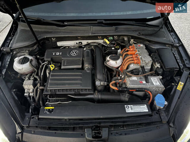 Серый Фольксваген Гольф, объемом двигателя 1.4 л и пробегом 228 тыс. км за 13750 $, фото 47 на Automoto.ua