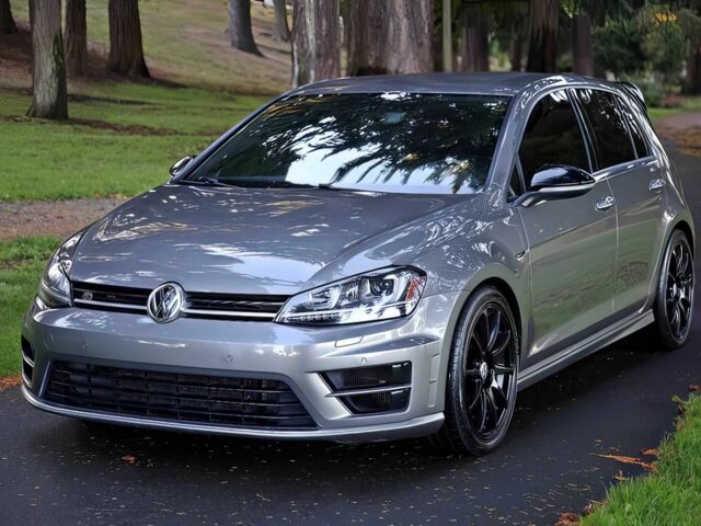 Серый Фольксваген Гольф, объемом двигателя 2 л и пробегом 73 тыс. км за 11000 $, фото 2 на Automoto.ua