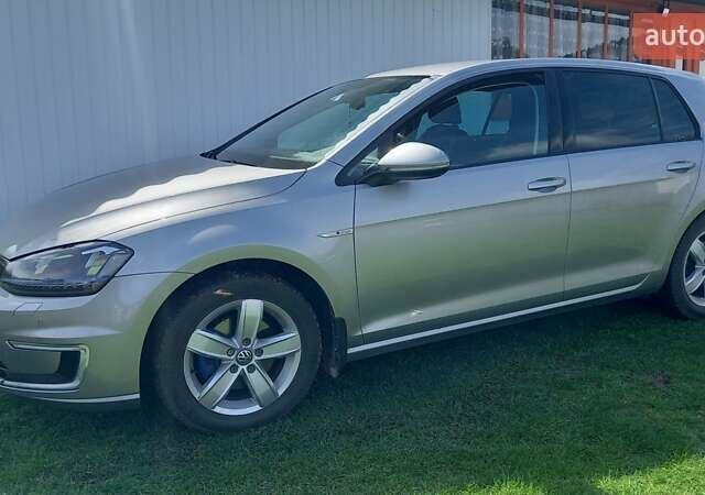 Сірий Фольксваген Гольф, об'ємом двигуна 0 л та пробігом 106 тис. км за 10500 $, фото 6 на Automoto.ua