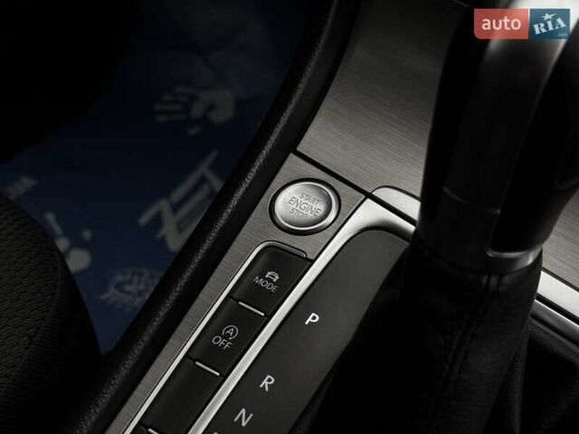 Серый Фольксваген Гольф, объемом двигателя 1.4 л и пробегом 104 тыс. км за 14990 $, фото 62 на Automoto.ua