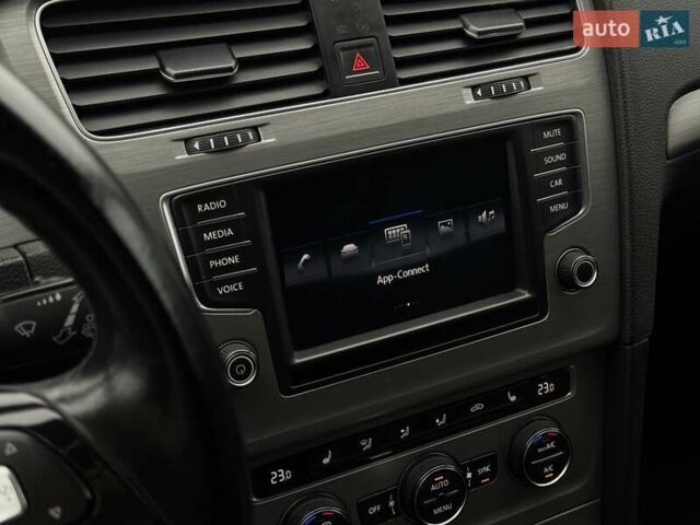 Серый Фольксваген Гольф, объемом двигателя 1.4 л и пробегом 104 тыс. км за 14990 $, фото 36 на Automoto.ua